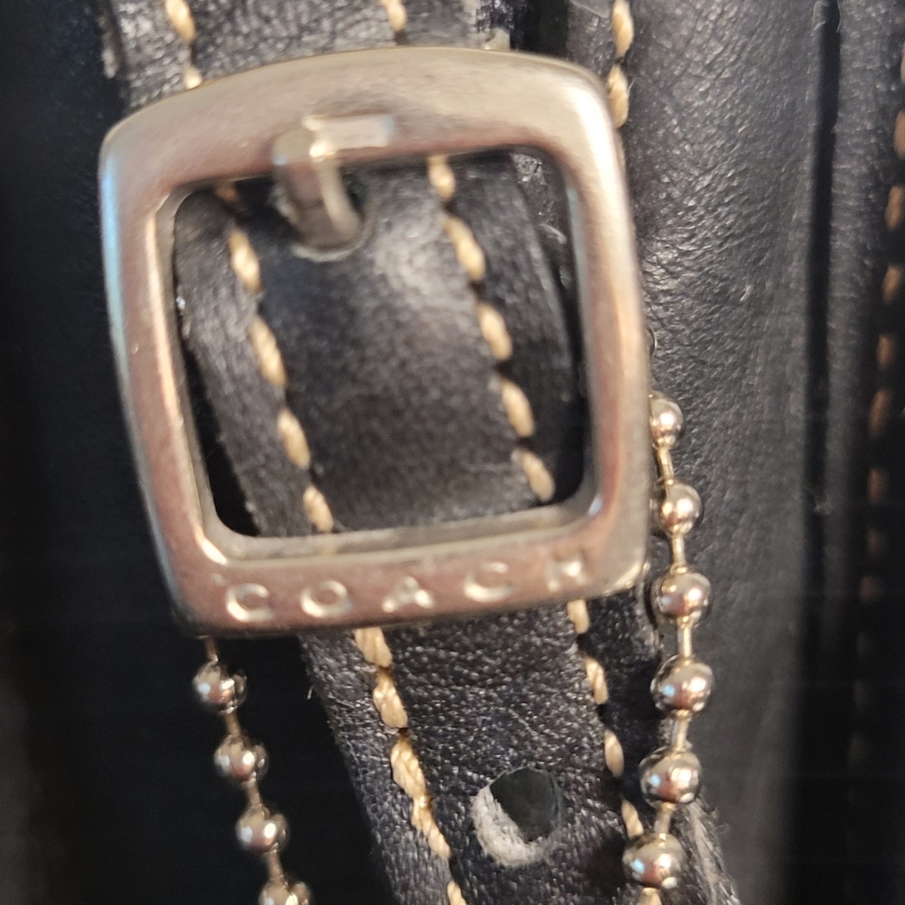Coach Rare vintage made in USA crossbody bag. - Picture 8 of 16